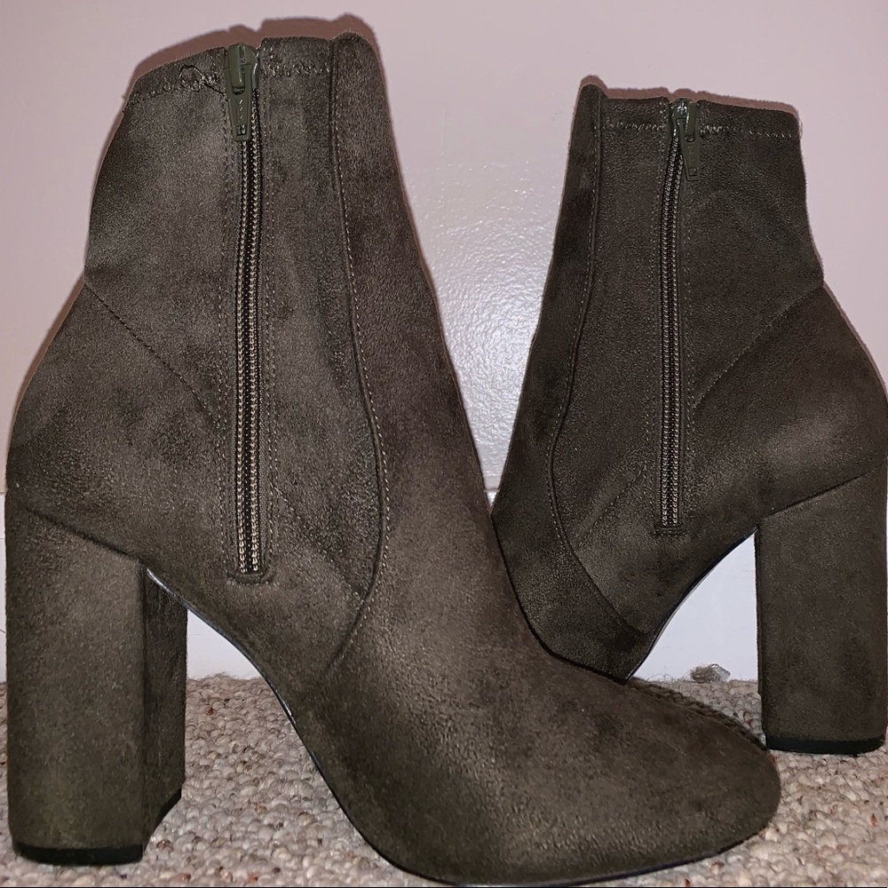 cute olive green boots from aldo